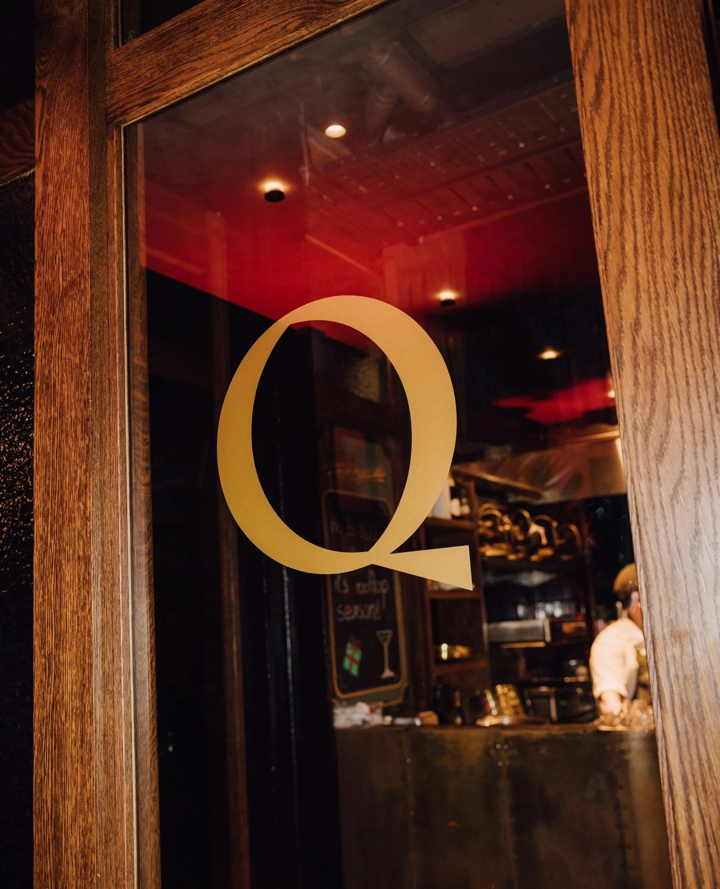 CDB celebrating 25 Years 🥂⁠
⁠
@queens.rooftop⁠
⁠
⁠
⁠
⁠
⁠
⁠
⁠
#eventphotographer #eventphotography #photographer #photography #canon #event #portrait #events #photoshoot #photooftheday #fashion #portraitphotographer #portraitphotography #eventphoto #