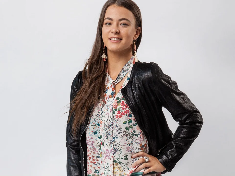 Laura Jo Paris