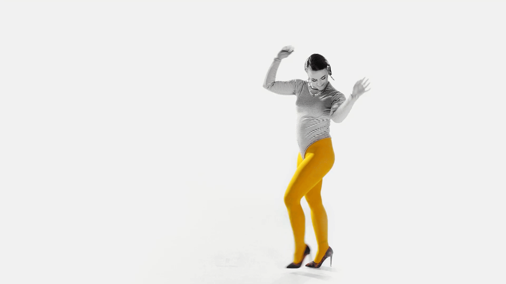 YellowSpin.gif