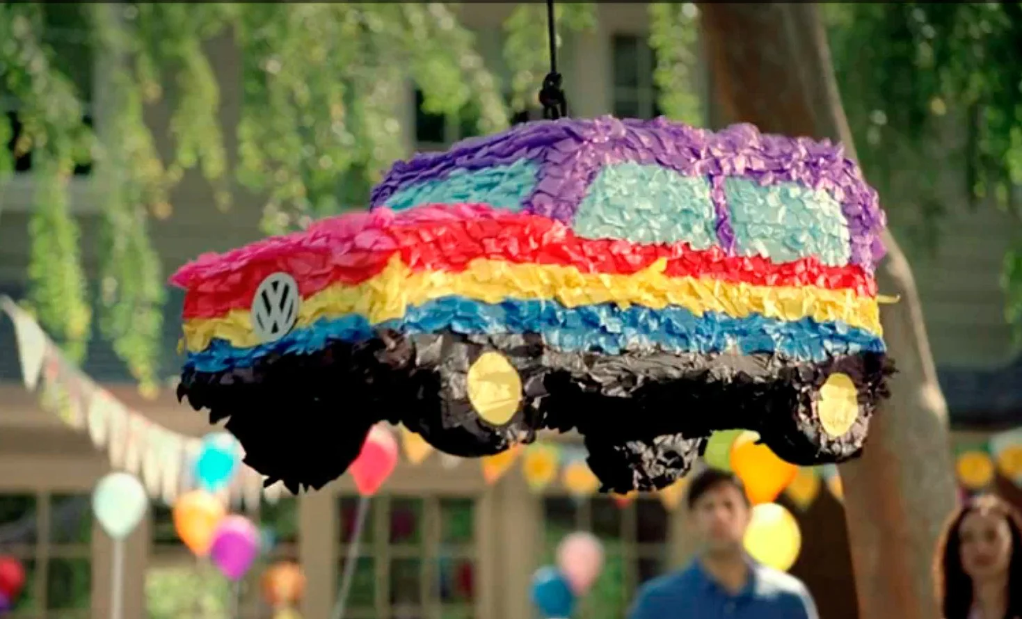 volkswagen-turns-to-suv-shaped-pinata-for-tiguan-ad-34989_1.jpeg