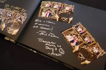 The optional Autohtaph Book gathers photos from every guest’s session along with their personal message to you!