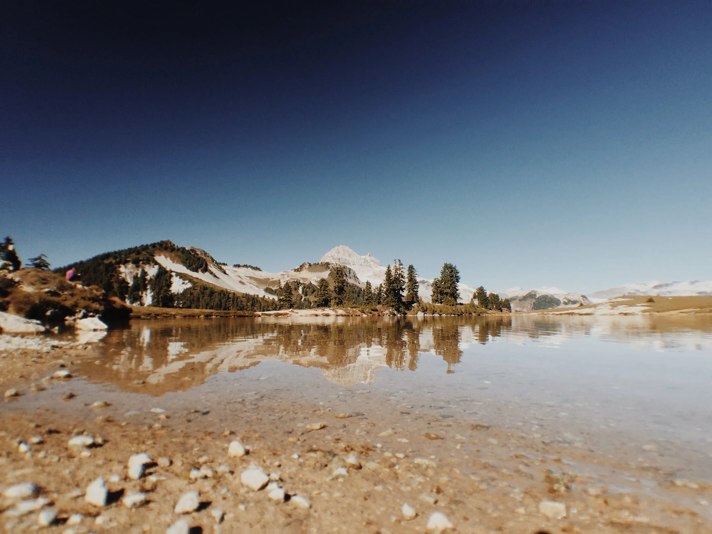 Elfin-Lakes-Lorraine-Yeung-4.jpg