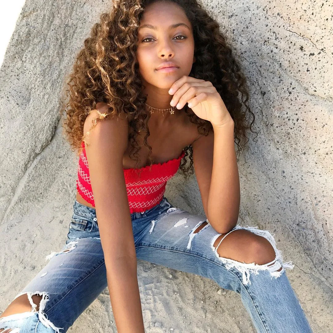 garageclothing_31078735_2134417440136938_2486624496304259072_n.jpg
