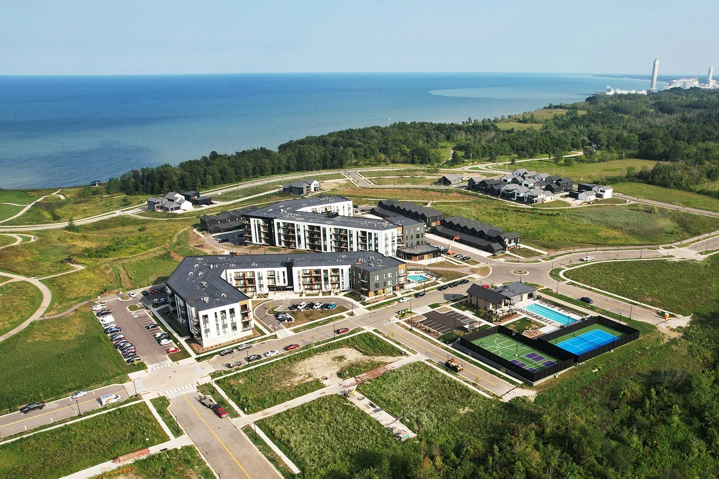 Lakeshore Commons (3).jpg