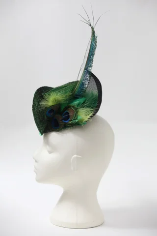 Emerald green, side