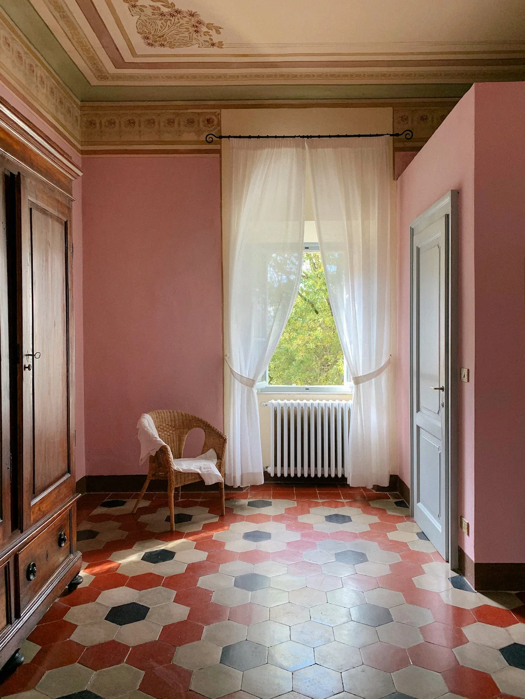 Rooms_and_bathrooms-16.jpg