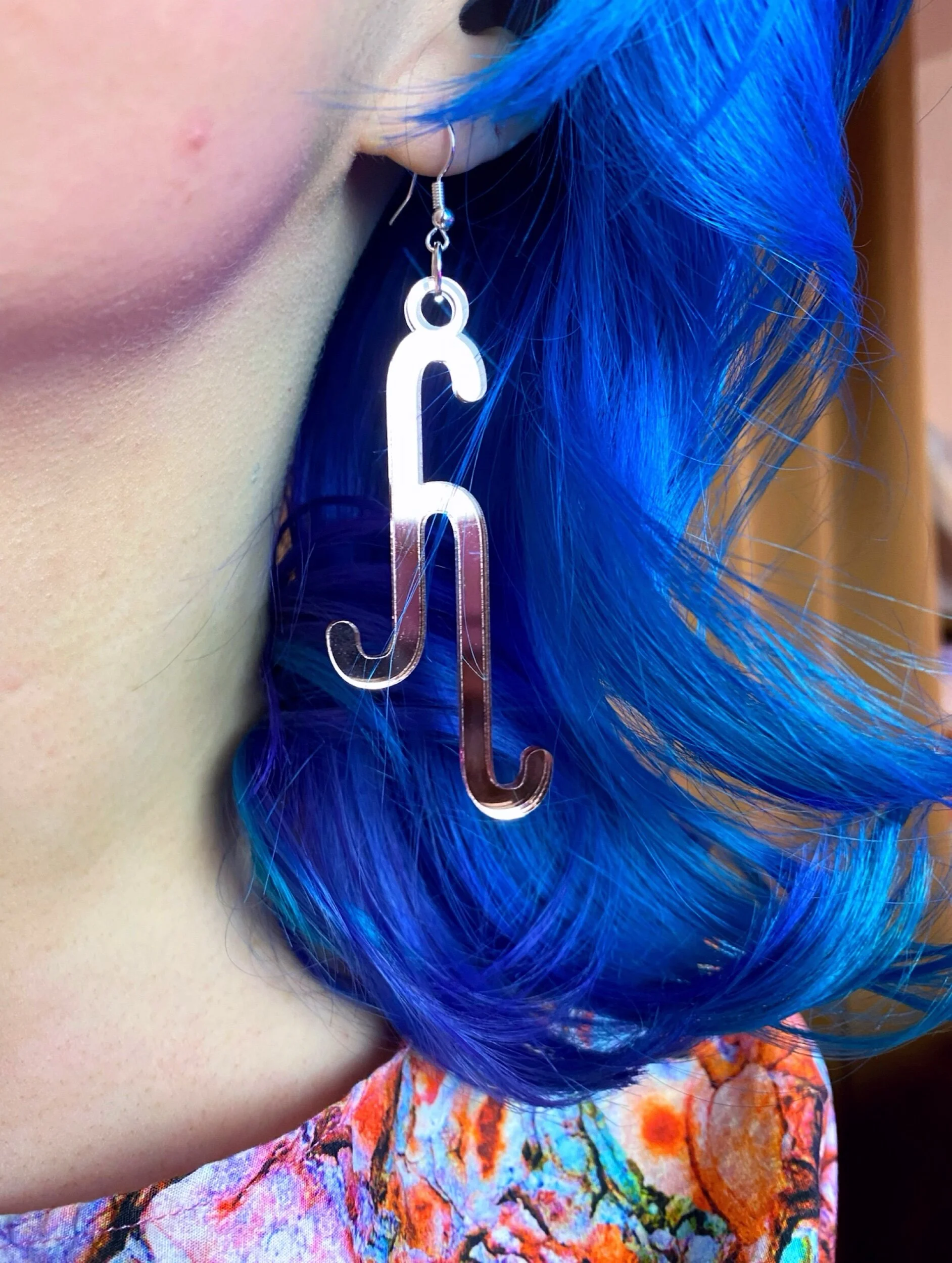 8279D36E-525A-43FD-9A6B-1D11979F3225