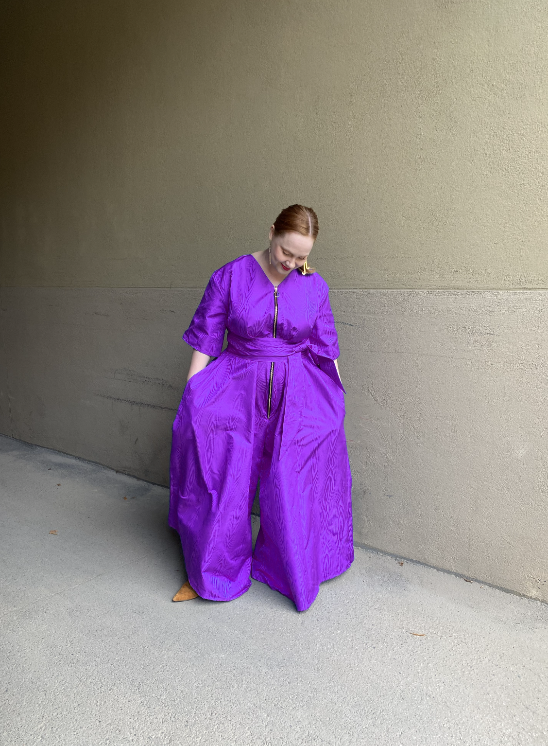 Sarianna Niskala violetti juhlahaalari etu 6.png