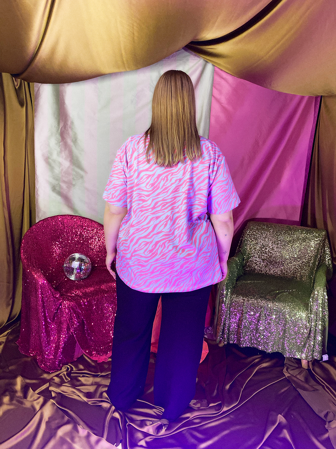Disco-Tiikeri-T-paita-taka.png