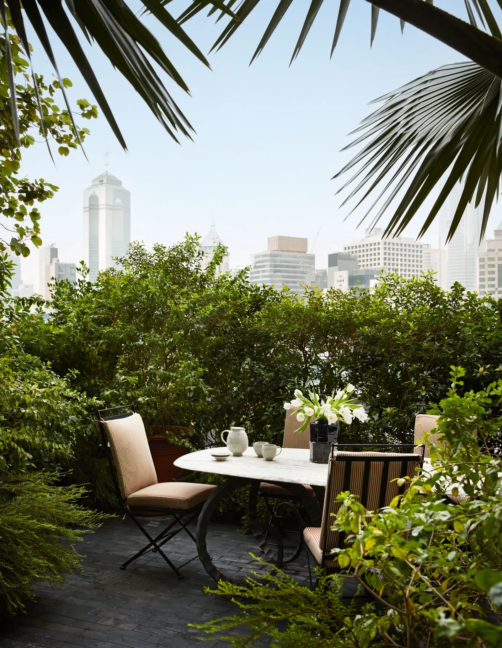 GARDEN ABOVE THE CITY