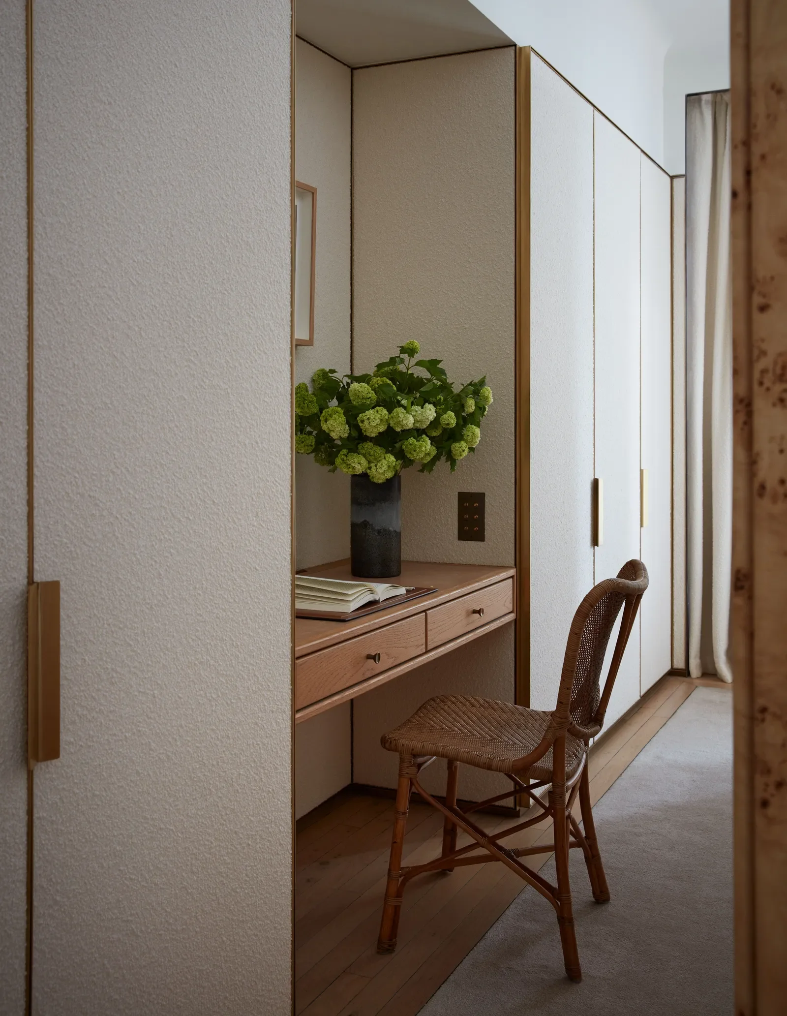 AD0525_STUDIO_KO_17 copy.webp