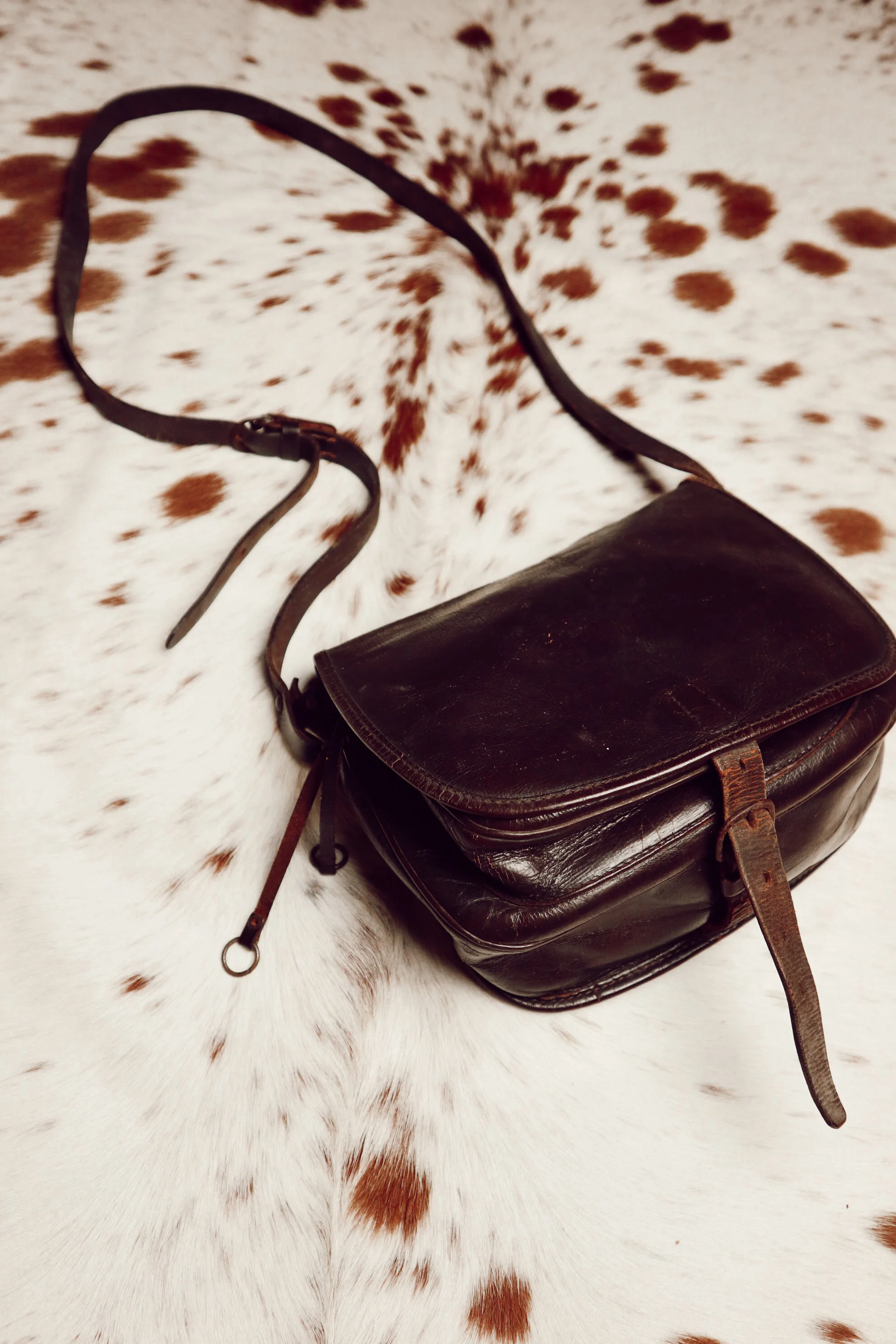 TENNESSEE : BITTER BROWN GENUINE LEATHER SATCHEL BAG