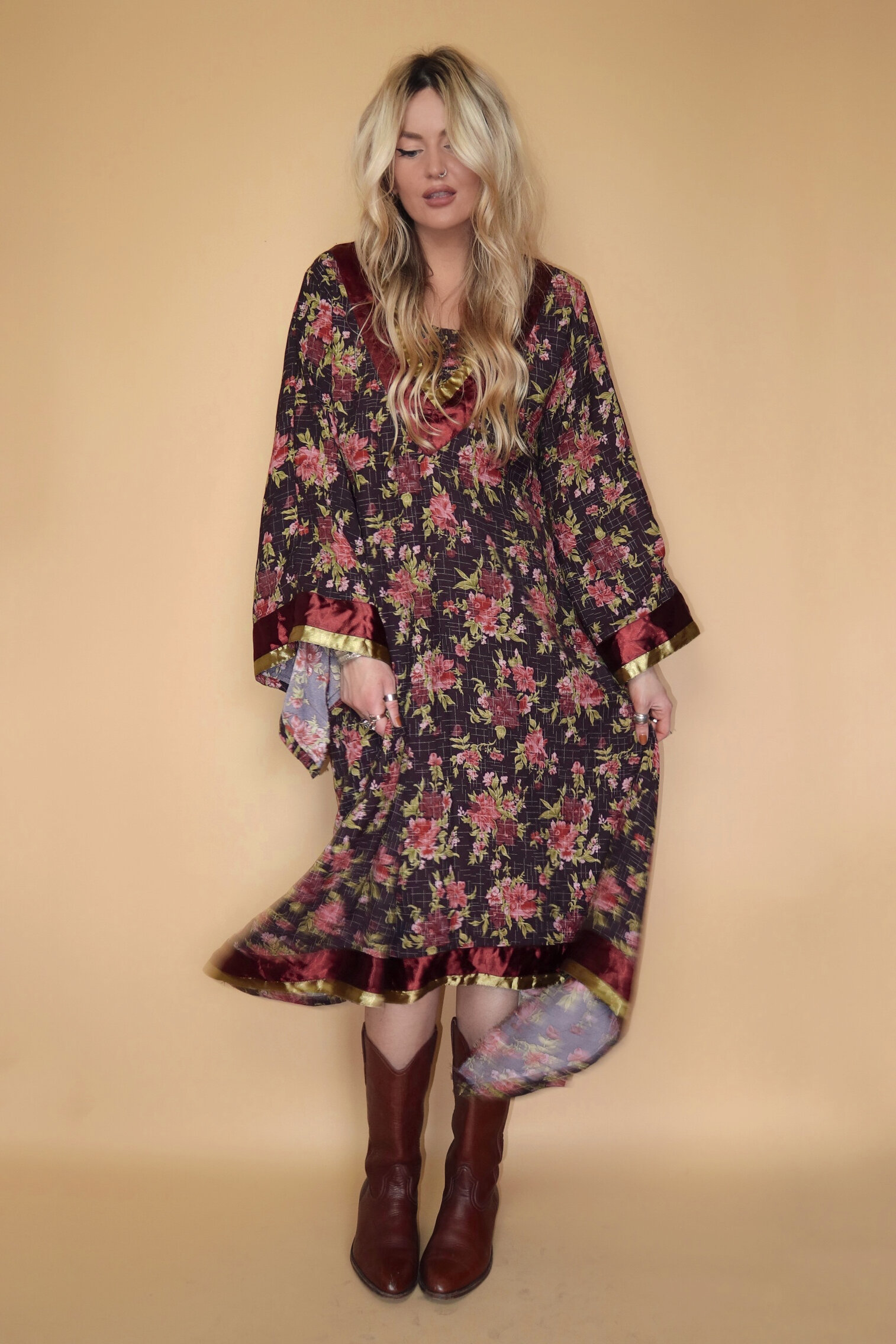 MARGA : VINTAGE 70s ANGEL SLEEVE FLORAL MAXI DRESS - MEDIUM — Strange ...