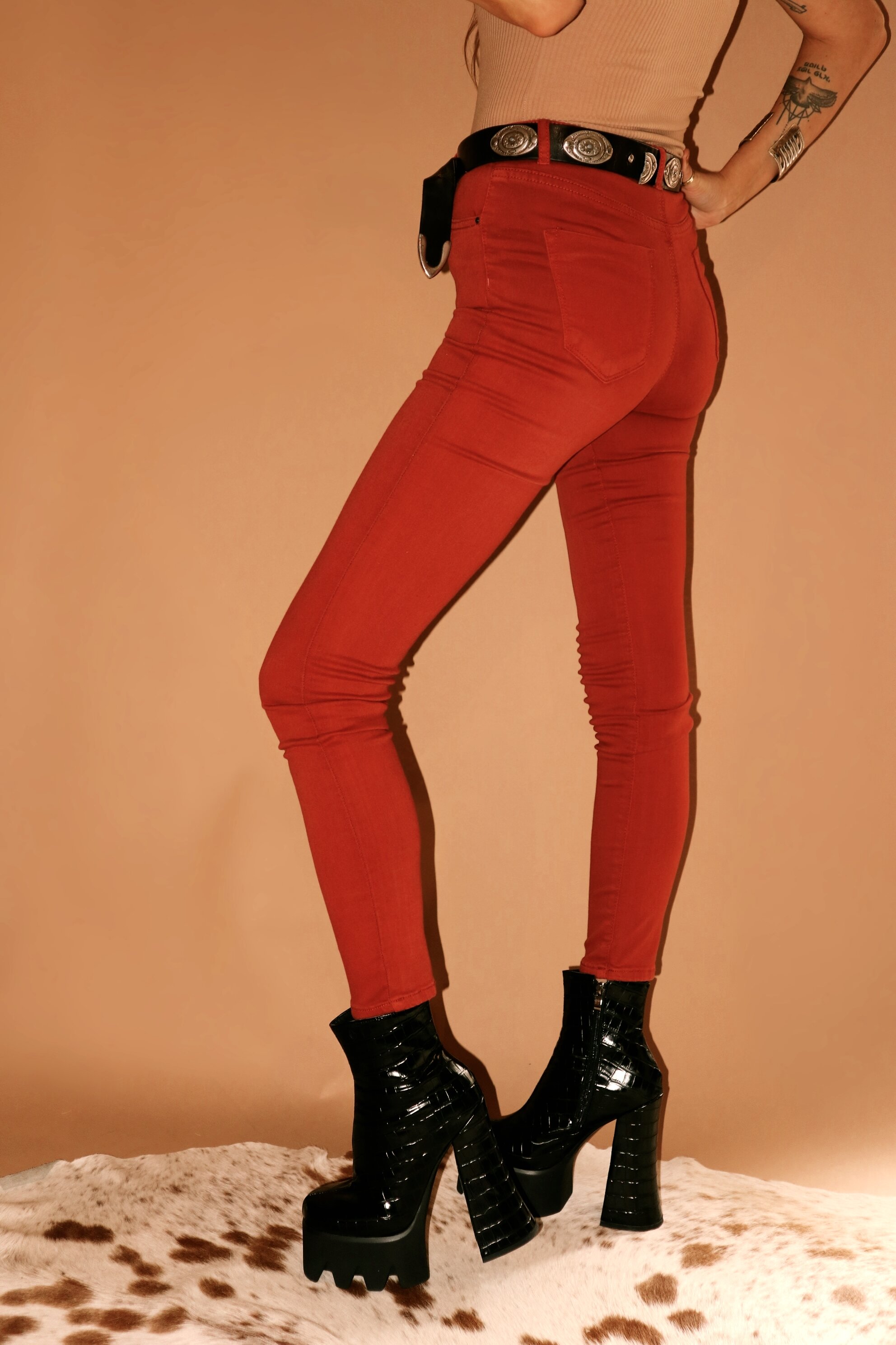 ICKY THUMP : RUST RED SUPER SOFT 