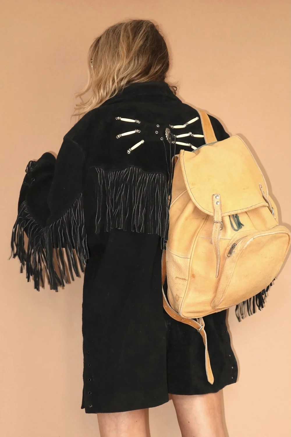 VINTAGE 70s BUTTER SOFT LEATHER UTILITY BACKPACK FESTIVAL BAG - LARGE   Strange Ray Vintage