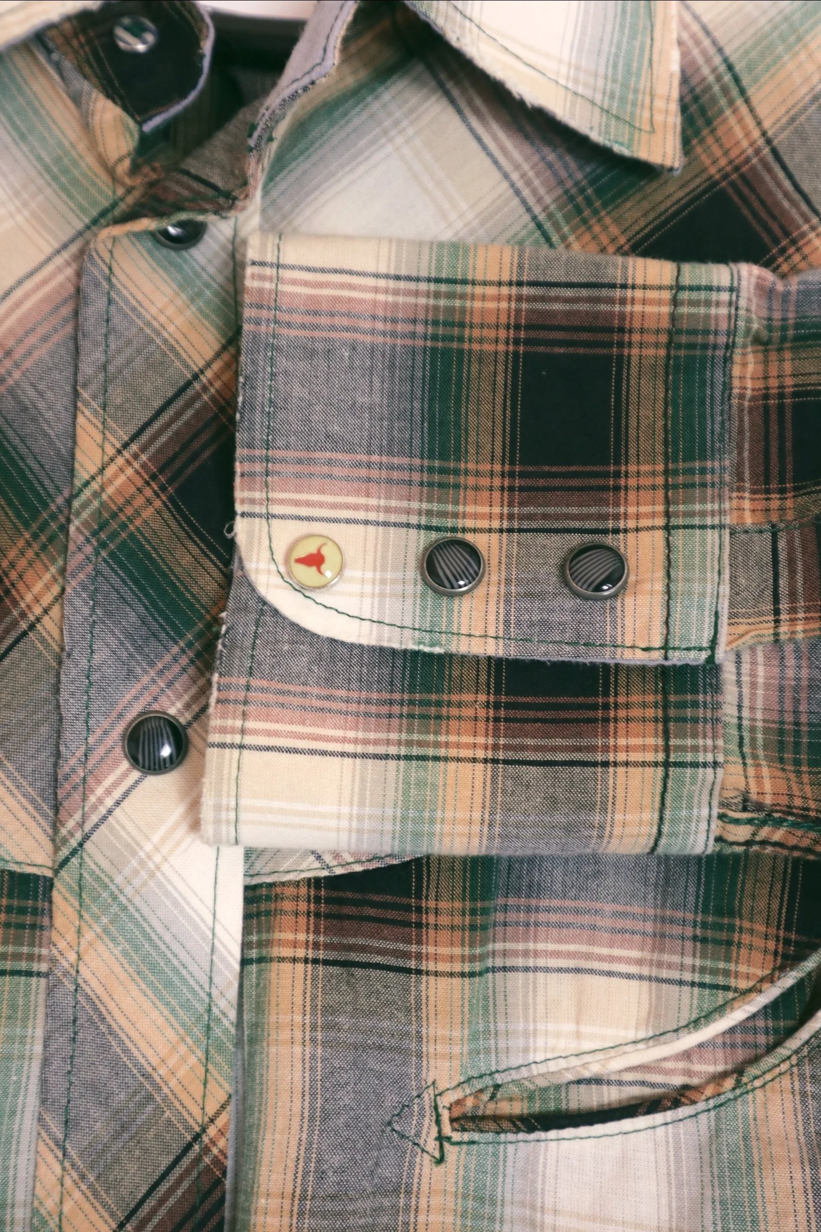 VINTAGE MEN'S LEVIS GREEN PLAID CHECK WESTERN COTTON SHIRT - LARGE.4.JPG