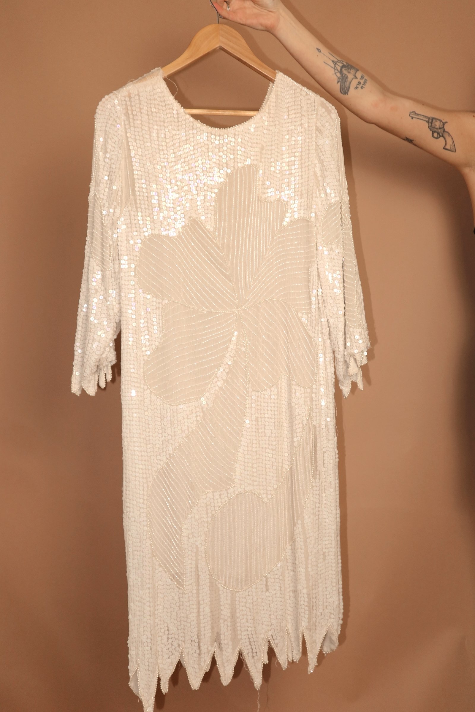 VINTAGE 80S WHITE BEADED SEQUINNED FLAPPER 20S STYLE MIDI DRESS - MEDIUM.6.JPG