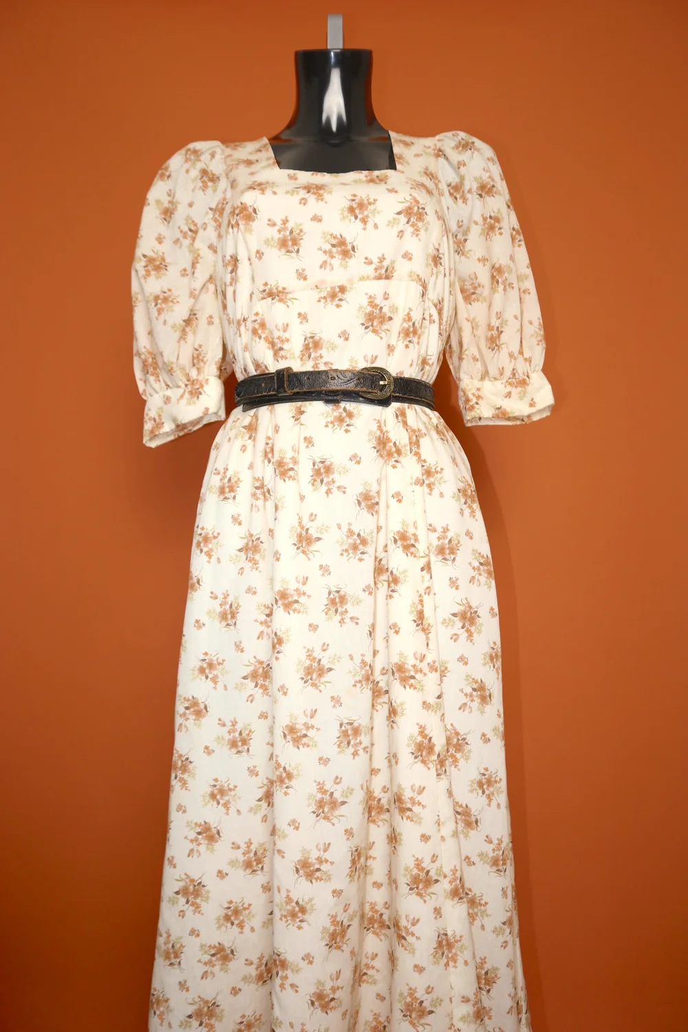 white christmas dresses Cream Satin Collar Floral A-Line Maxi Dress Xs main image 1