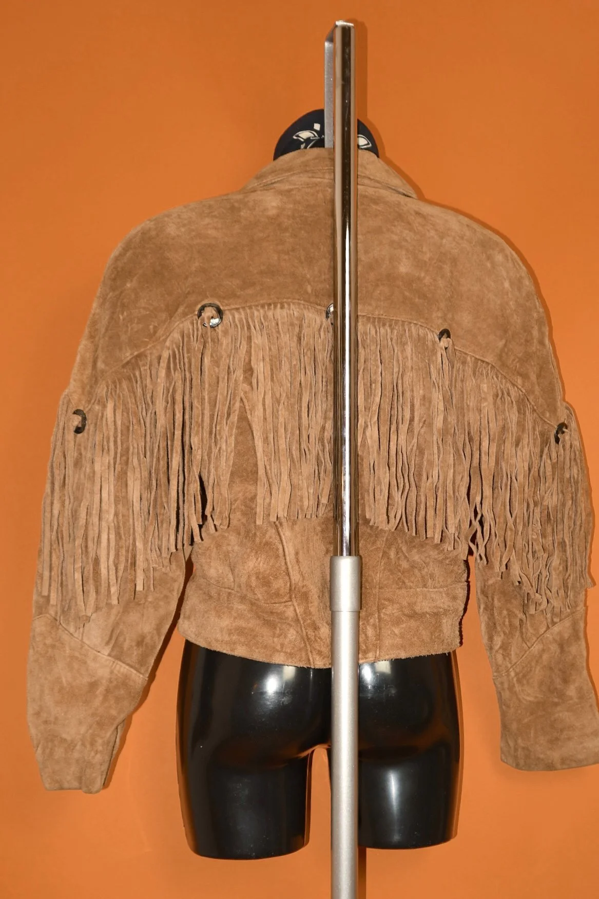 VINTAGE+80s+BEIGE+BROWN+GENUINE+SUEDE+LEATHER+FRINGED+JACKET+-+MEDIUM.JPG