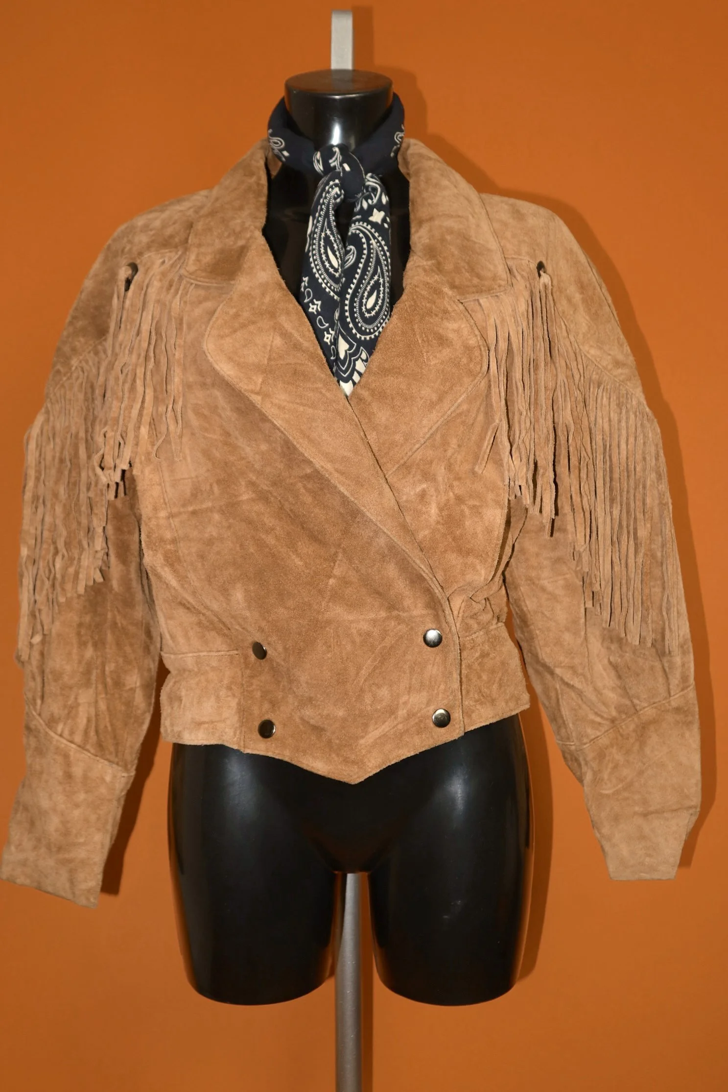 VINTAGE+80s+BEIGE+BROWN+GENUINE+SUEDE+LEATHER+FRINGED+JACKET+-+MEDIUM.7.JPG