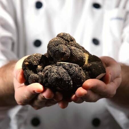 You know what time of year it is... time for truffles! These extremely valuable funghi grace our supply this month. Why not indulge a little, and add a shaving or three to your pasta? 🍝 🍷 😋