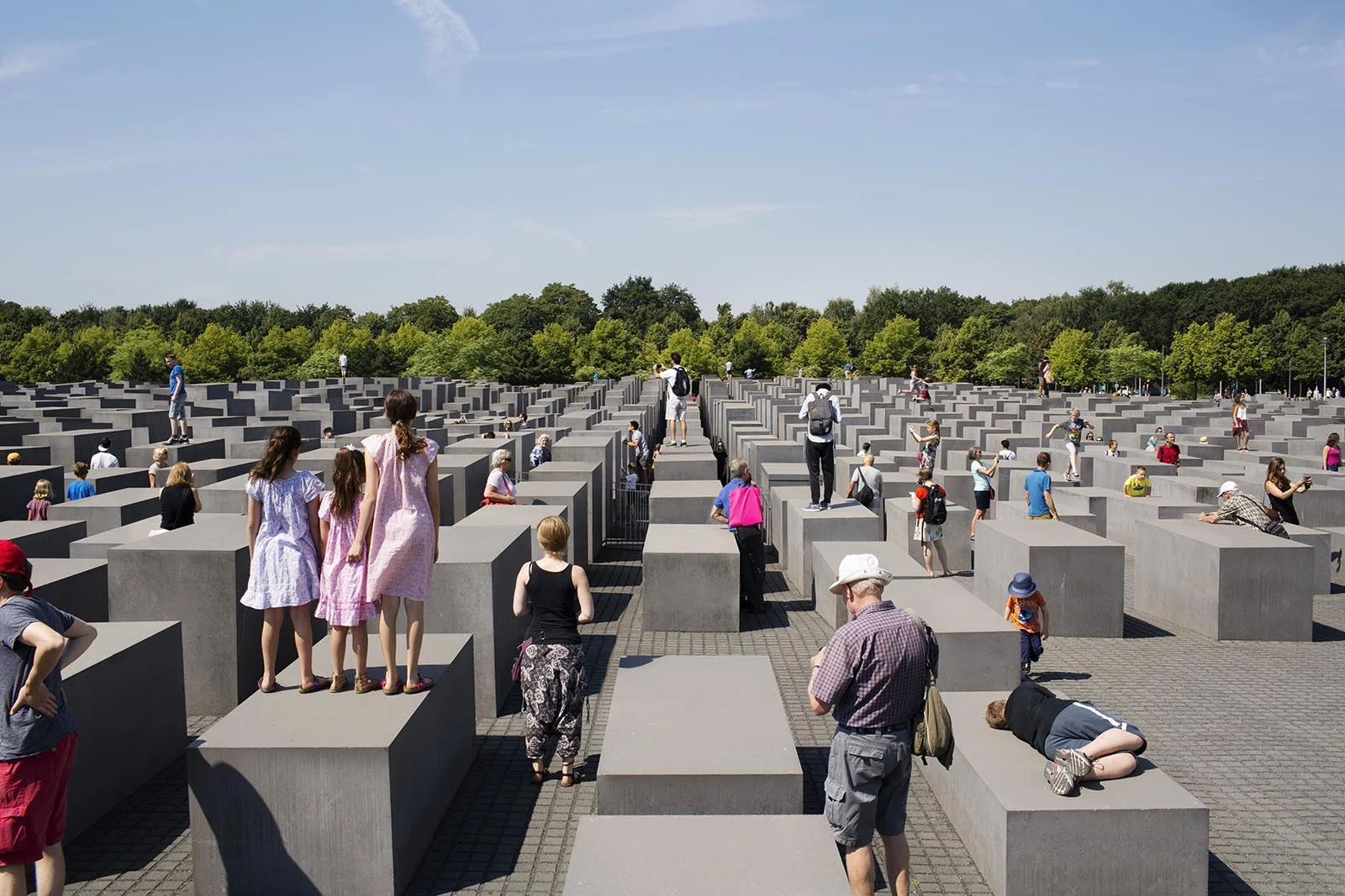 Memorial to the Murdered Jews of Europe, Deutsche Bahn