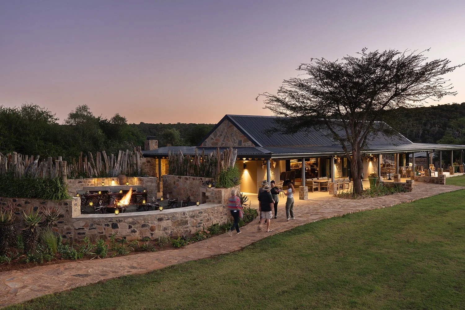 13-honest-work-buffalo-kloof.jpg