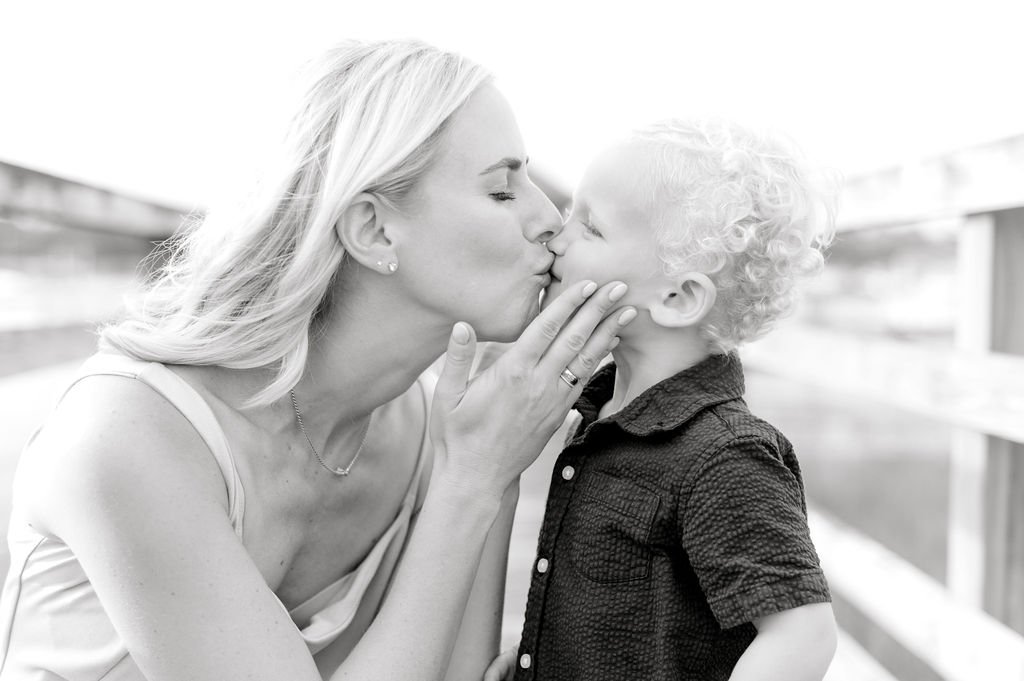 OceanIsleFamilySessionbyHosannaWilmotPhotography-85.jpg