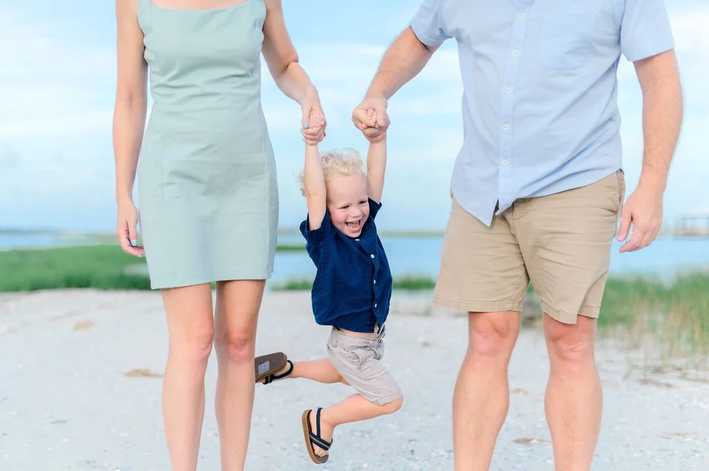 OceanIsleFamilySessionbyHosannaWilmotPhotography-107.jpg