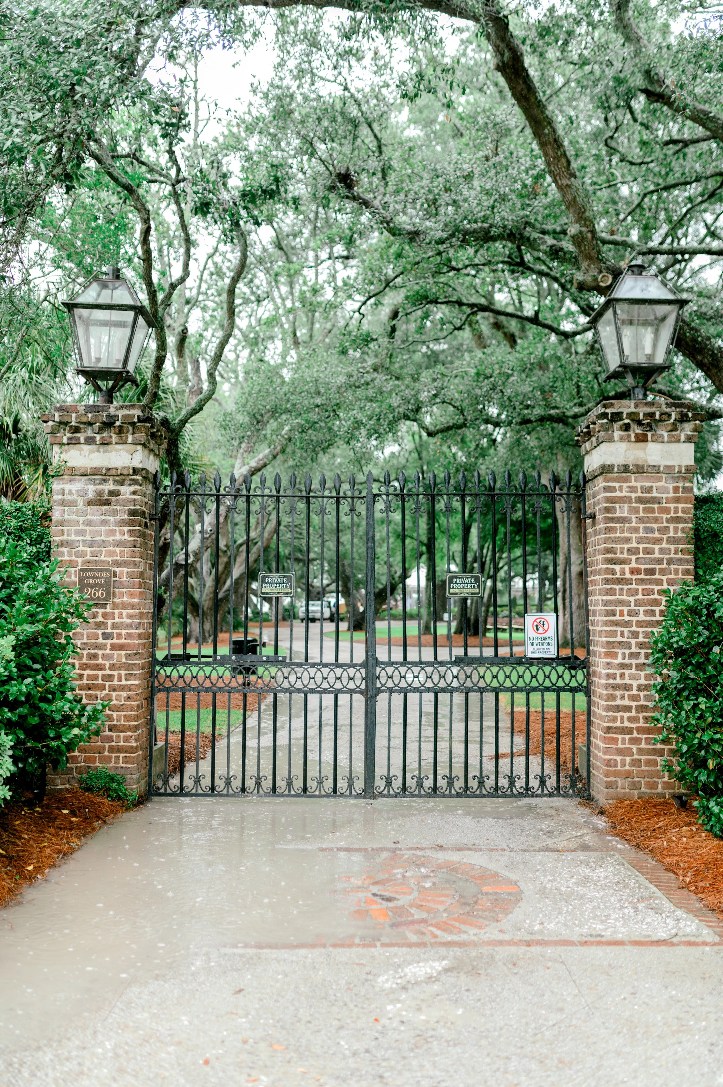 LowndesGroveWeddingCharlestonSC-byHosannaWilmotPhotography-2.JPG