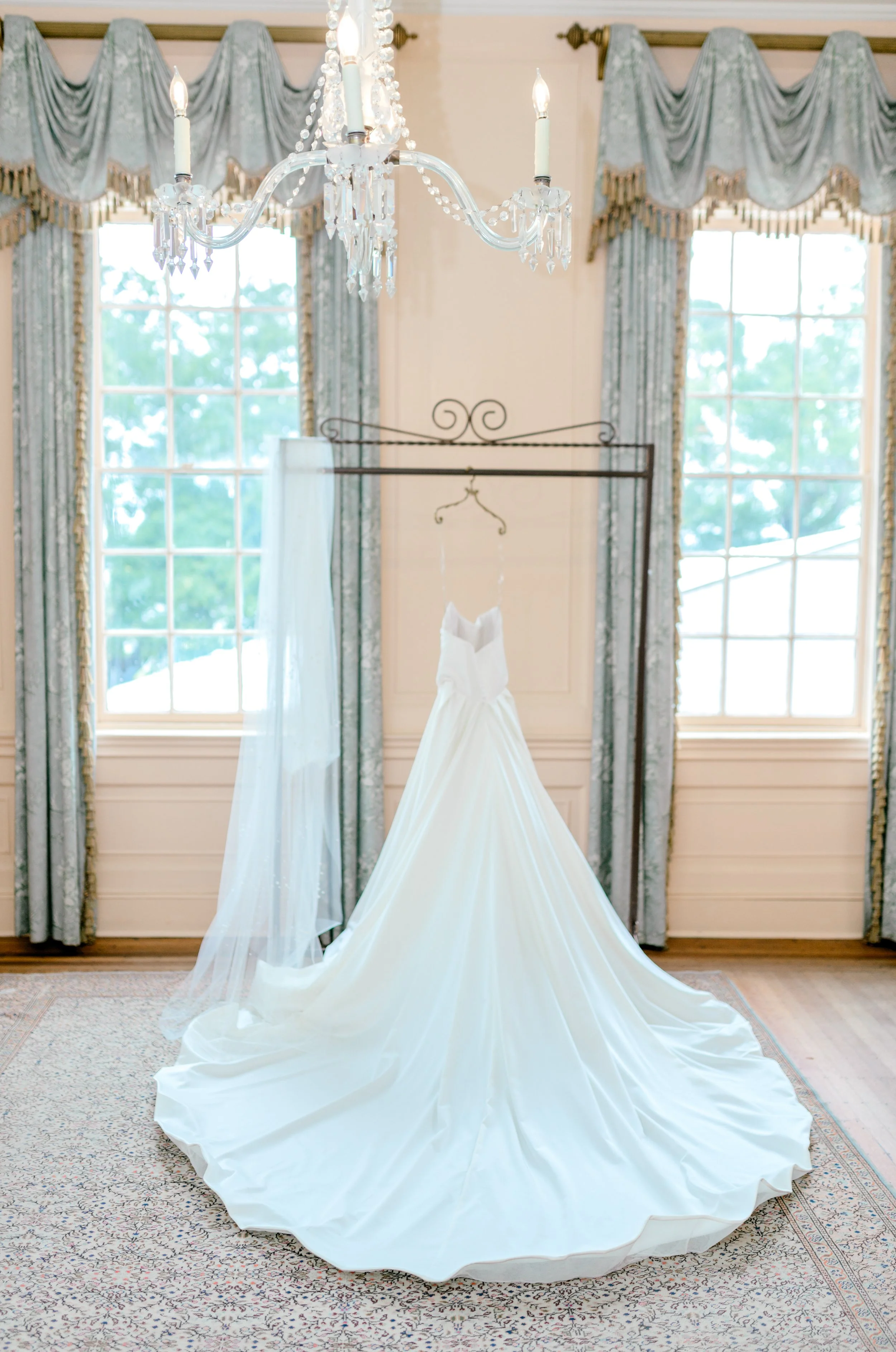 LowndesGroveWeddingCharlestonSC-byHosannaWilmotPhotography-6.JPG