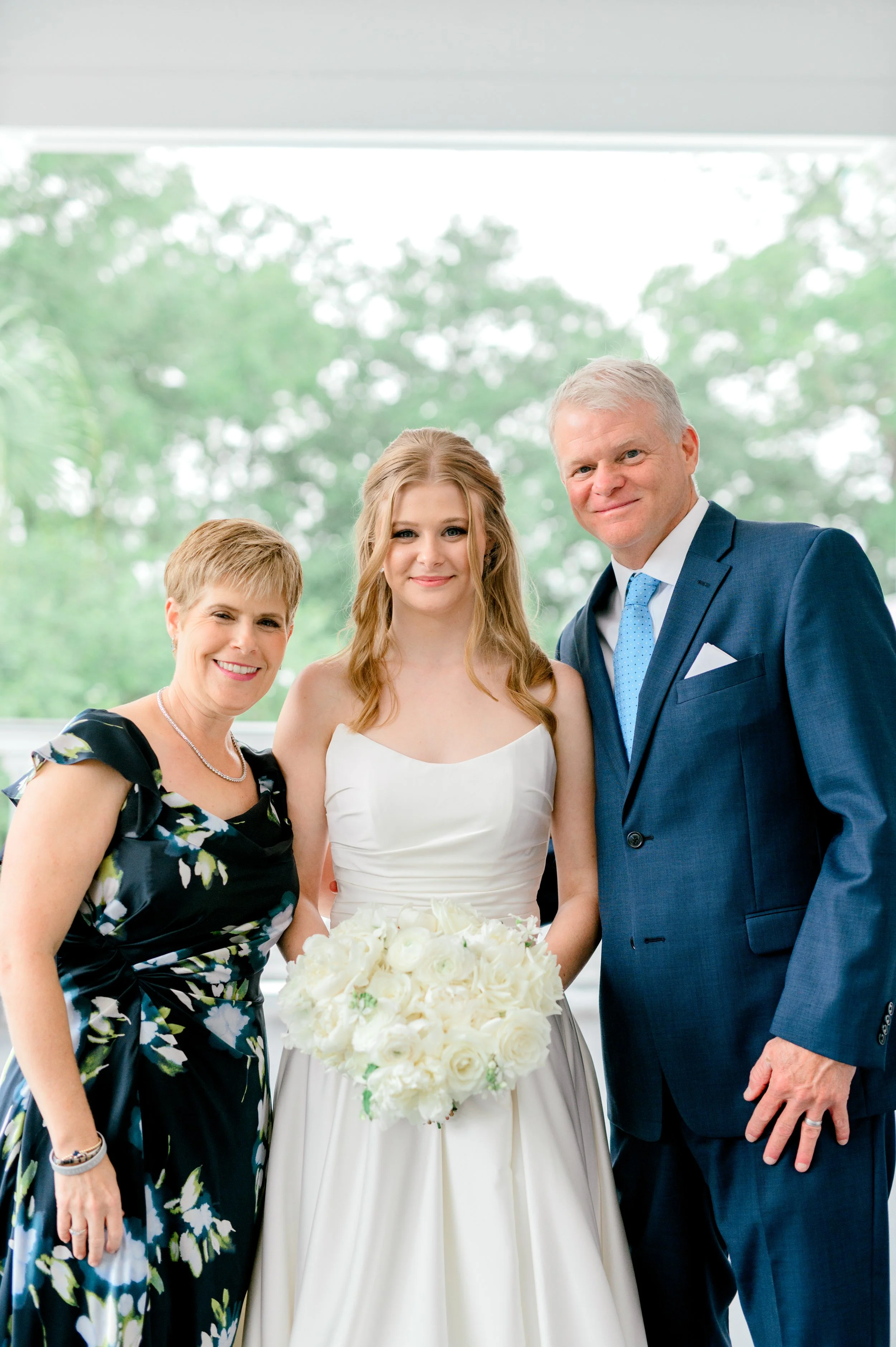LowndesGroveWeddingCharlestonSC-byHosannaWilmotPhotography-15.JPG