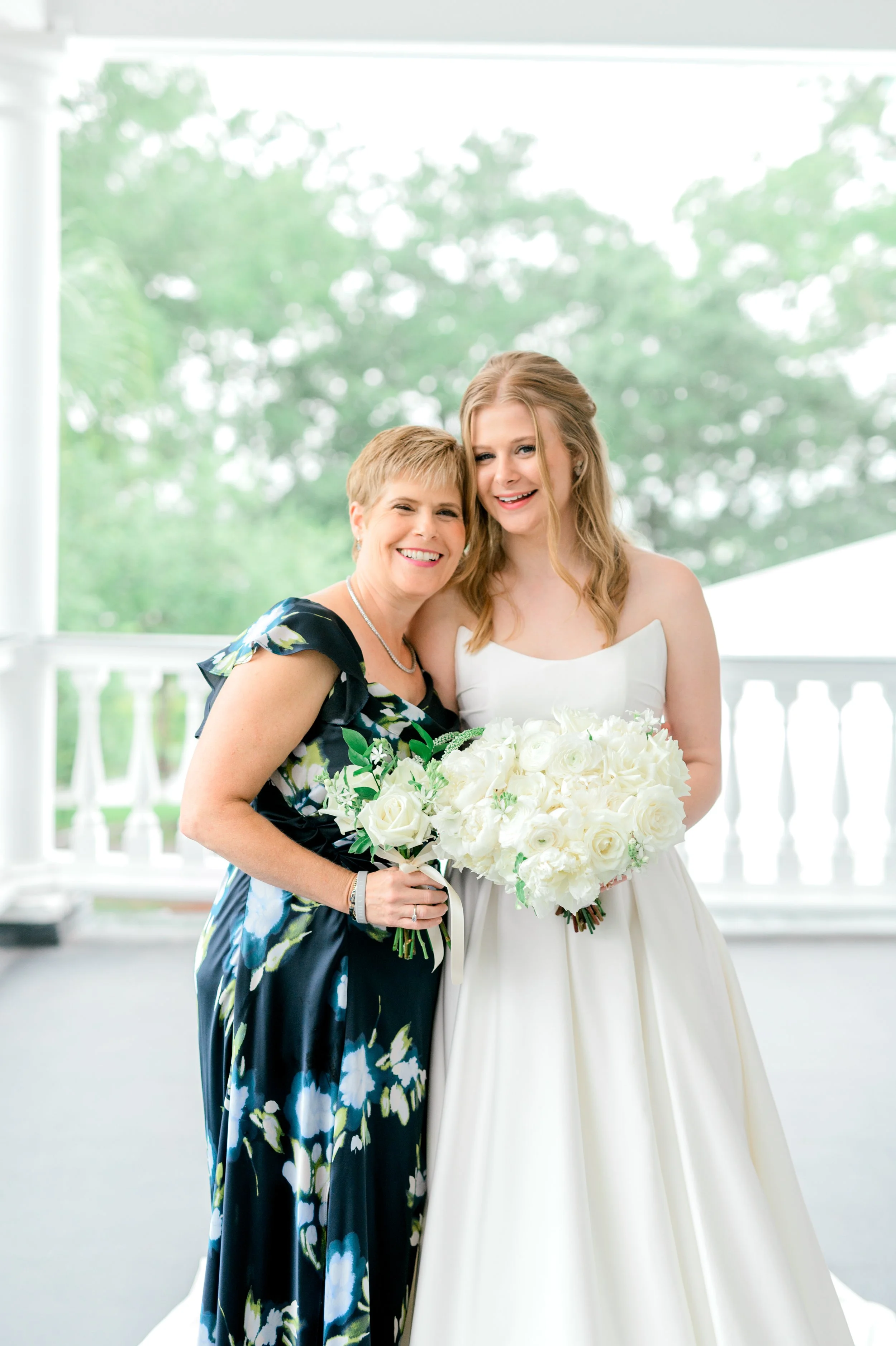LowndesGroveWeddingCharlestonSC-byHosannaWilmotPhotography-18.JPG
