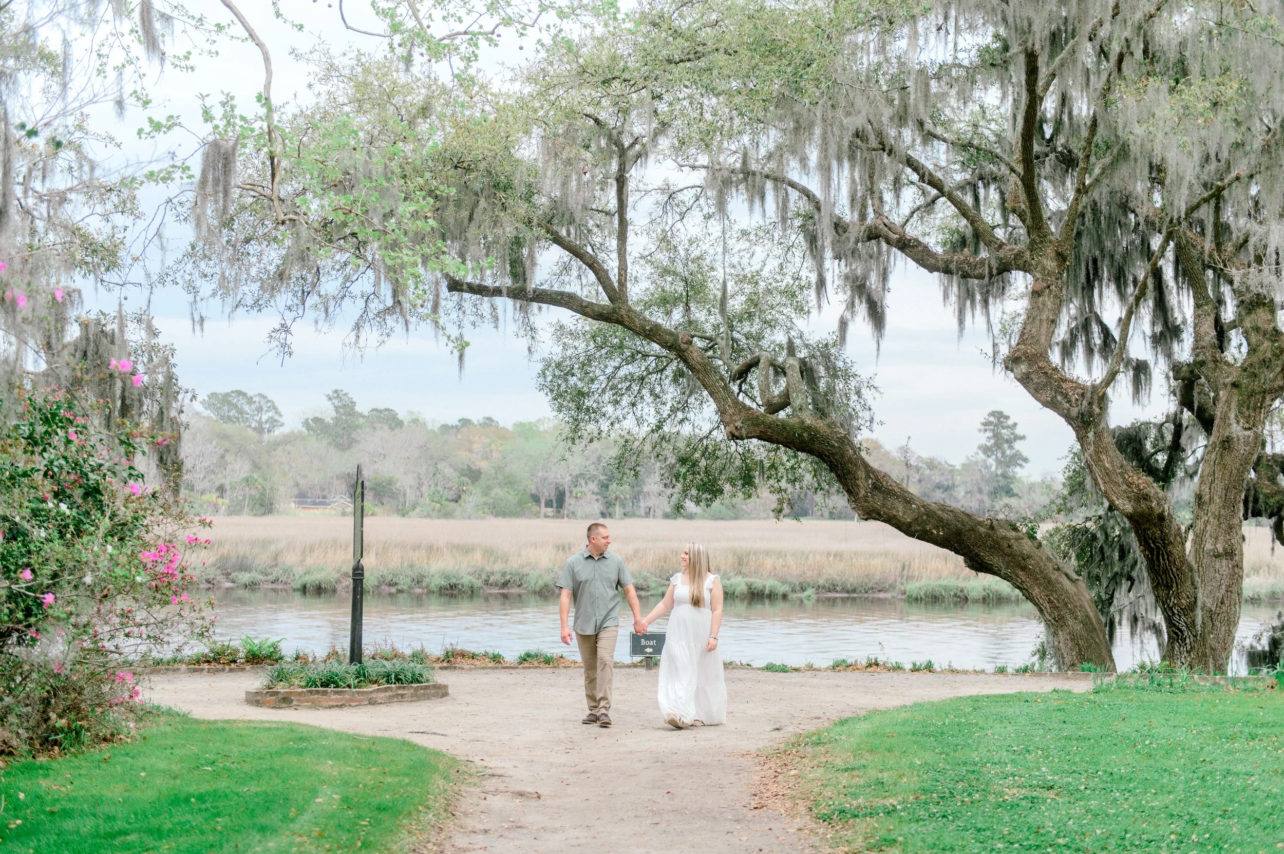 MagnoliaGardensEngagementSessionbyHosannaWilmotPhotography-153.JPG