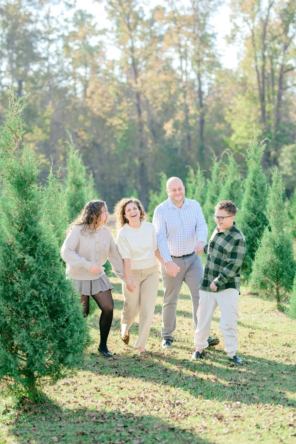 BoothChristmasTreeFarmMinSeasonbyHosannaWilmotPhotography-35.jpg