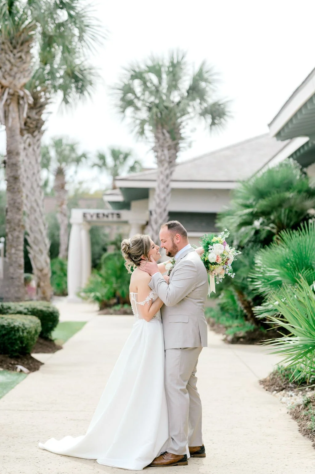 21MainWeddingPhotographybyHosannaWilmotPhotography-501.JPG