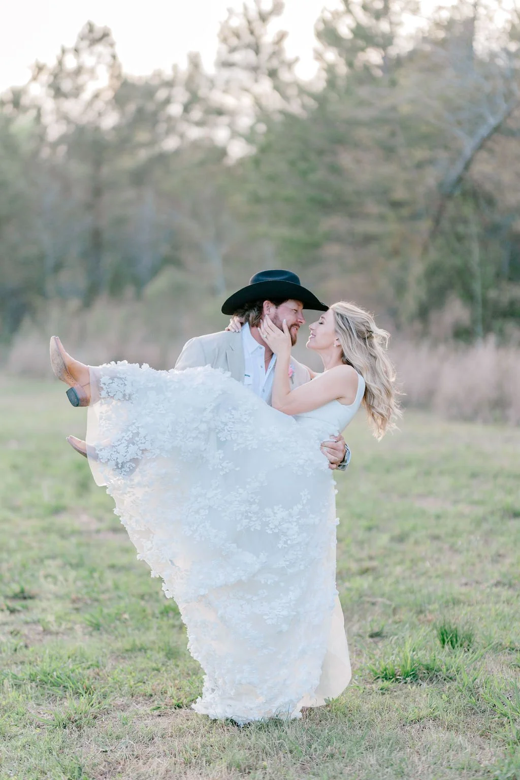 AbbyandRodneyWedding|PhotographybyHosannaWilmotPhotography-409.JPG