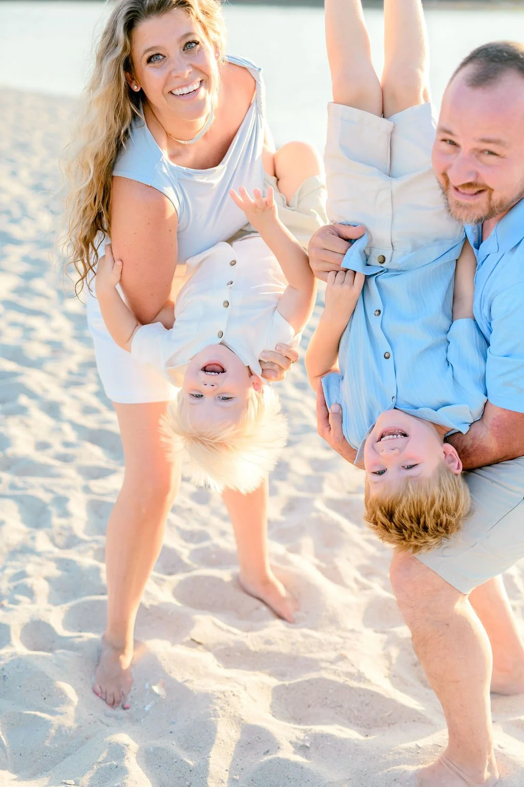 Pawley'sIslandFamilySession|PhotographybyHosannaWilmotPhotography-182.JPG