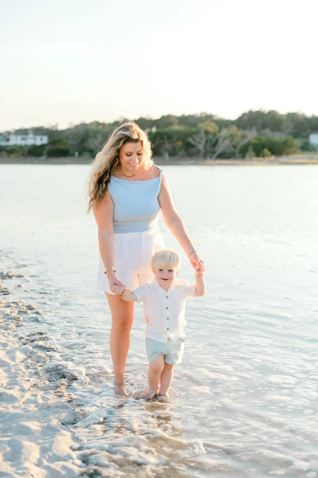 Pawley'sIslandFamilySession|PhotographybyHosannaWilmotPhotography-203.JPG