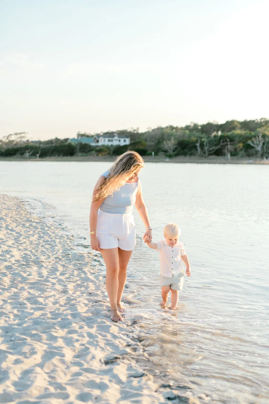 Pawley'sIslandFamilySession|PhotographybyHosannaWilmotPhotography-208.JPG