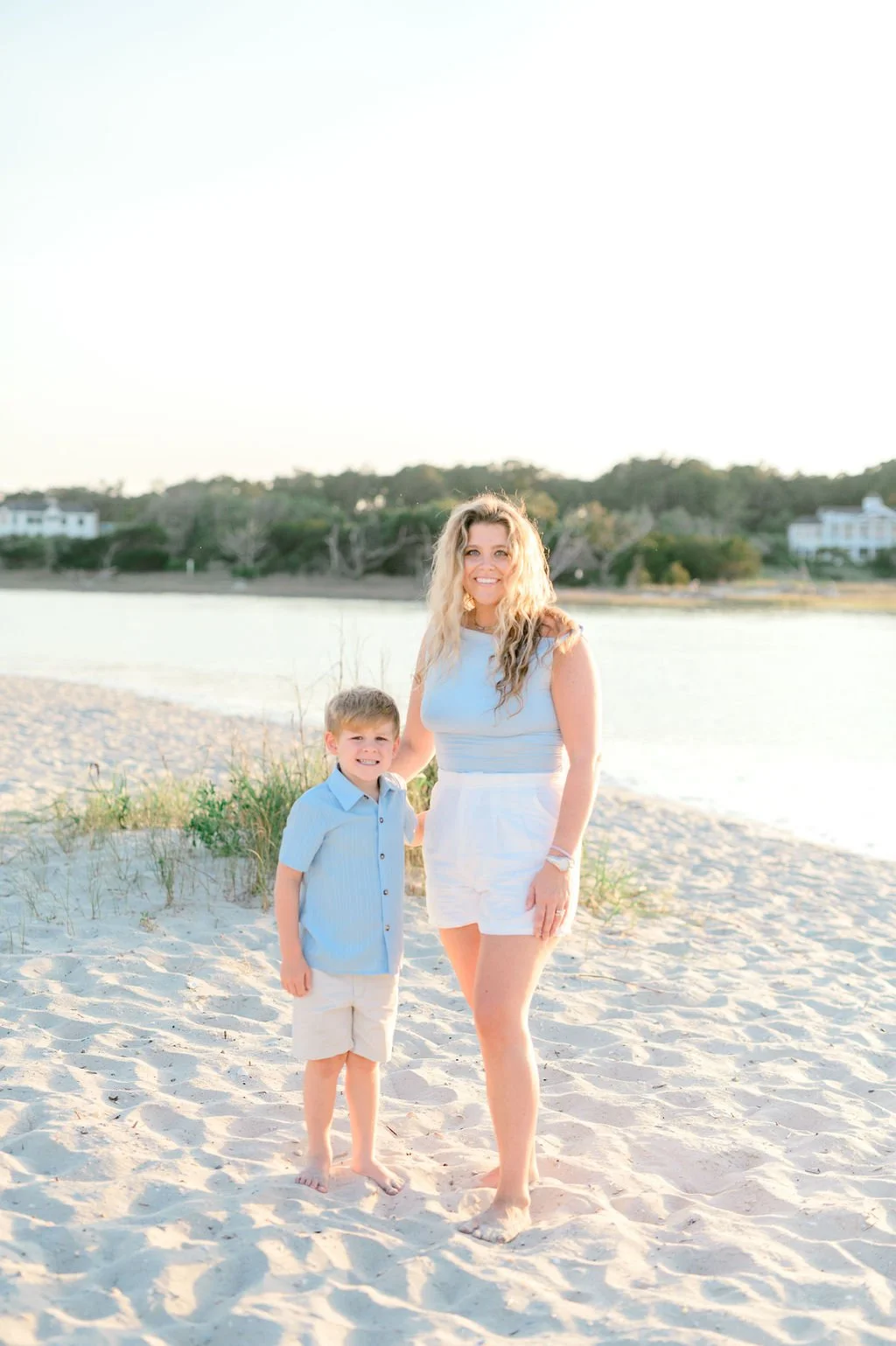 Pawley'sIslandFamilySession|PhotographybyHosannaWilmotPhotography-228.JPG