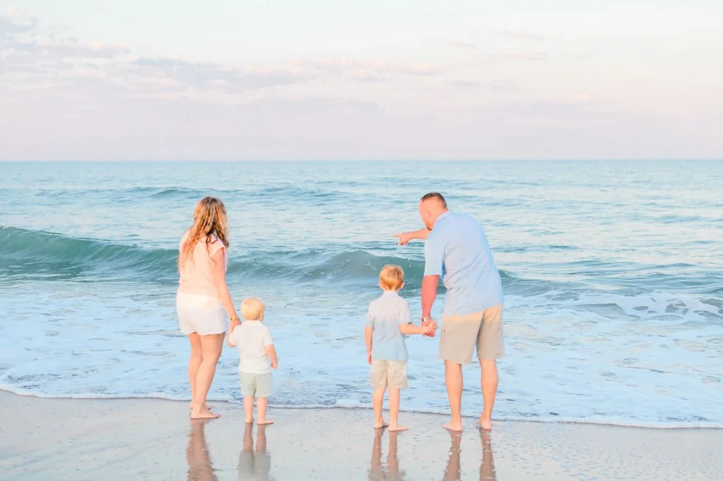 Pawley'sIslandFamilySession|PhotographybyHosannaWilmotPhotography-277.JPG