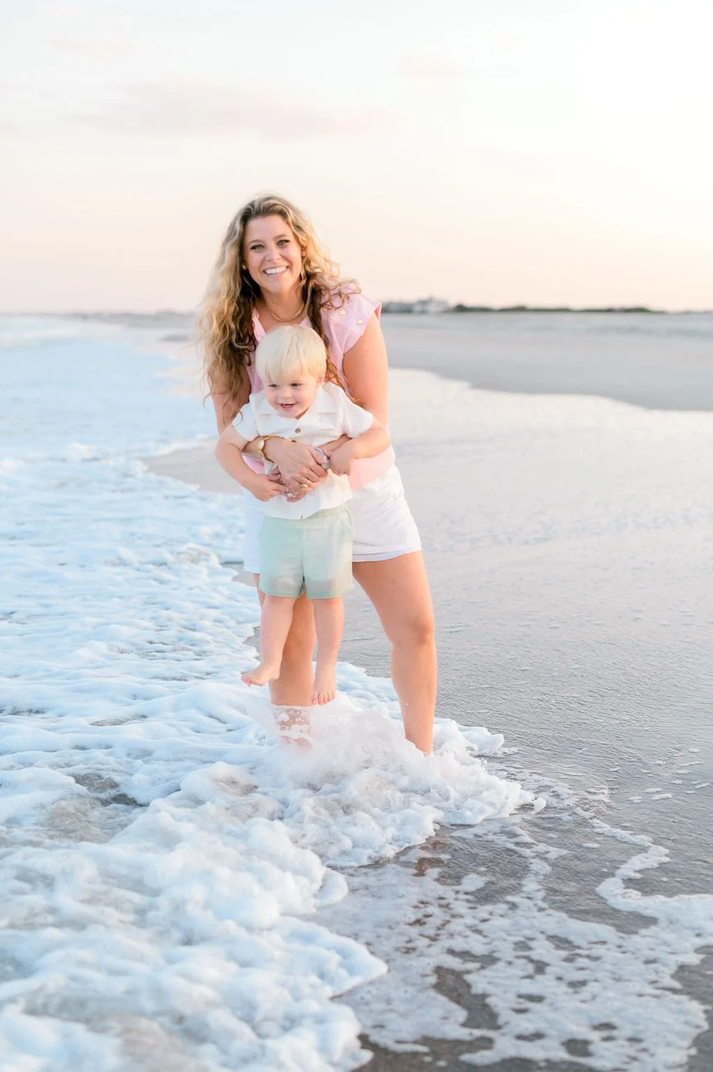 Pawley'sIslandFamilySession|PhotographybyHosannaWilmotPhotography-301.JPG