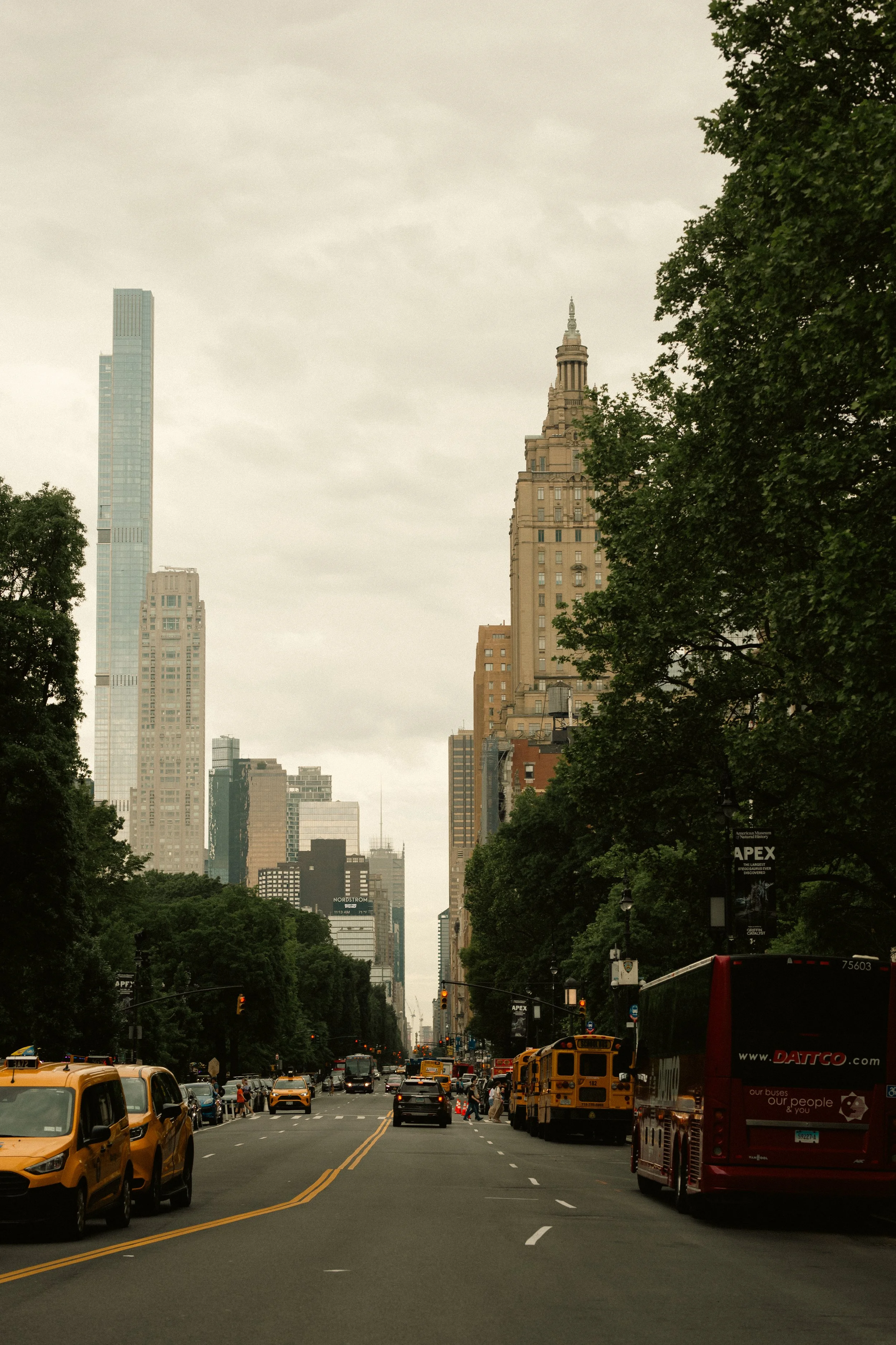 2025_05_JuliestgeorgesPhotographer_NewYork_City-14.jpg