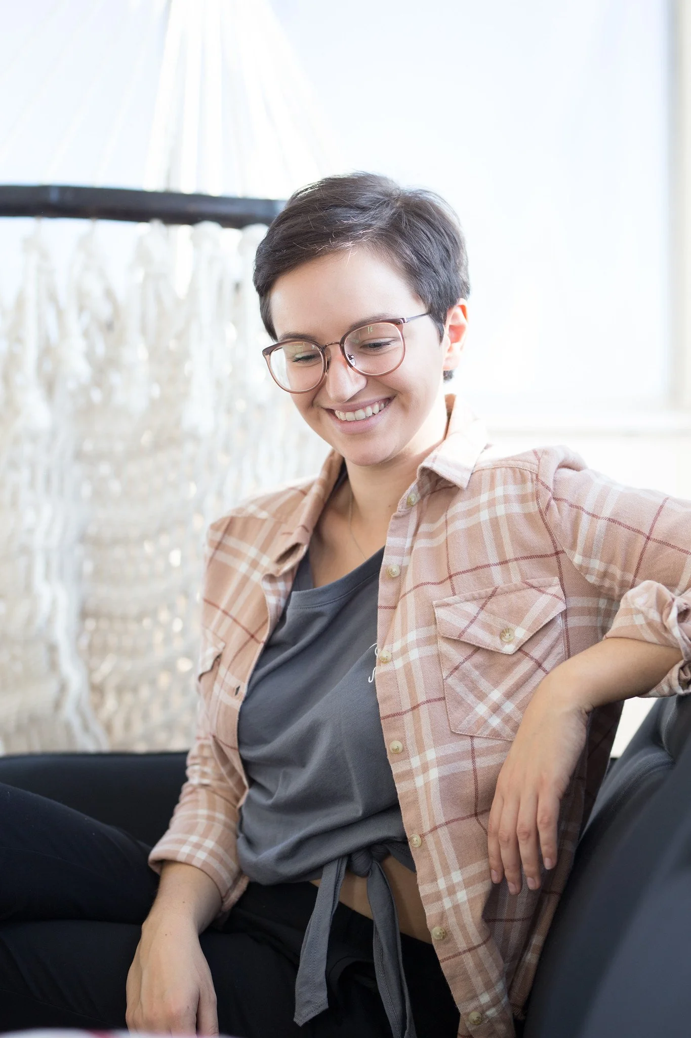 AnnieRobitaille_Lecahier_JuliestgeorgesPhotographe_montreal_Mode_11.jpg