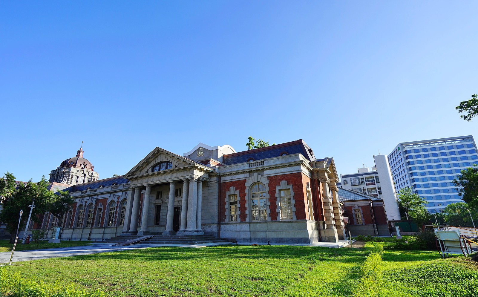 國定古蹟臺南地方法院 | Tainan District Court