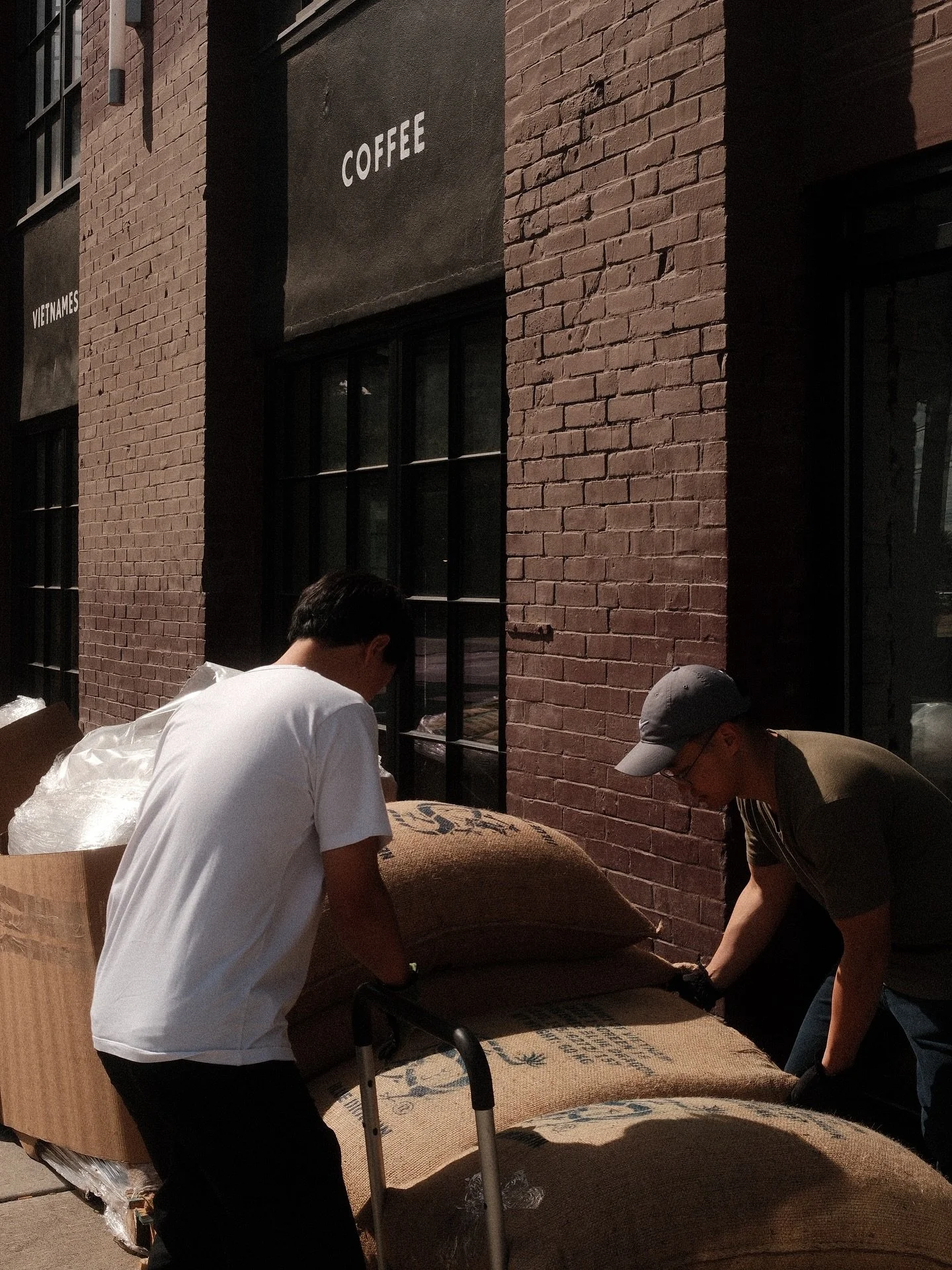 Nothing like watching them lift 4,000+ lbs of beans while you stand back and take photos instead 🙂‍↔️
After all the beans are brought in, they’re carefully sorted through, and are meticulously roasted and packed right here at our caf