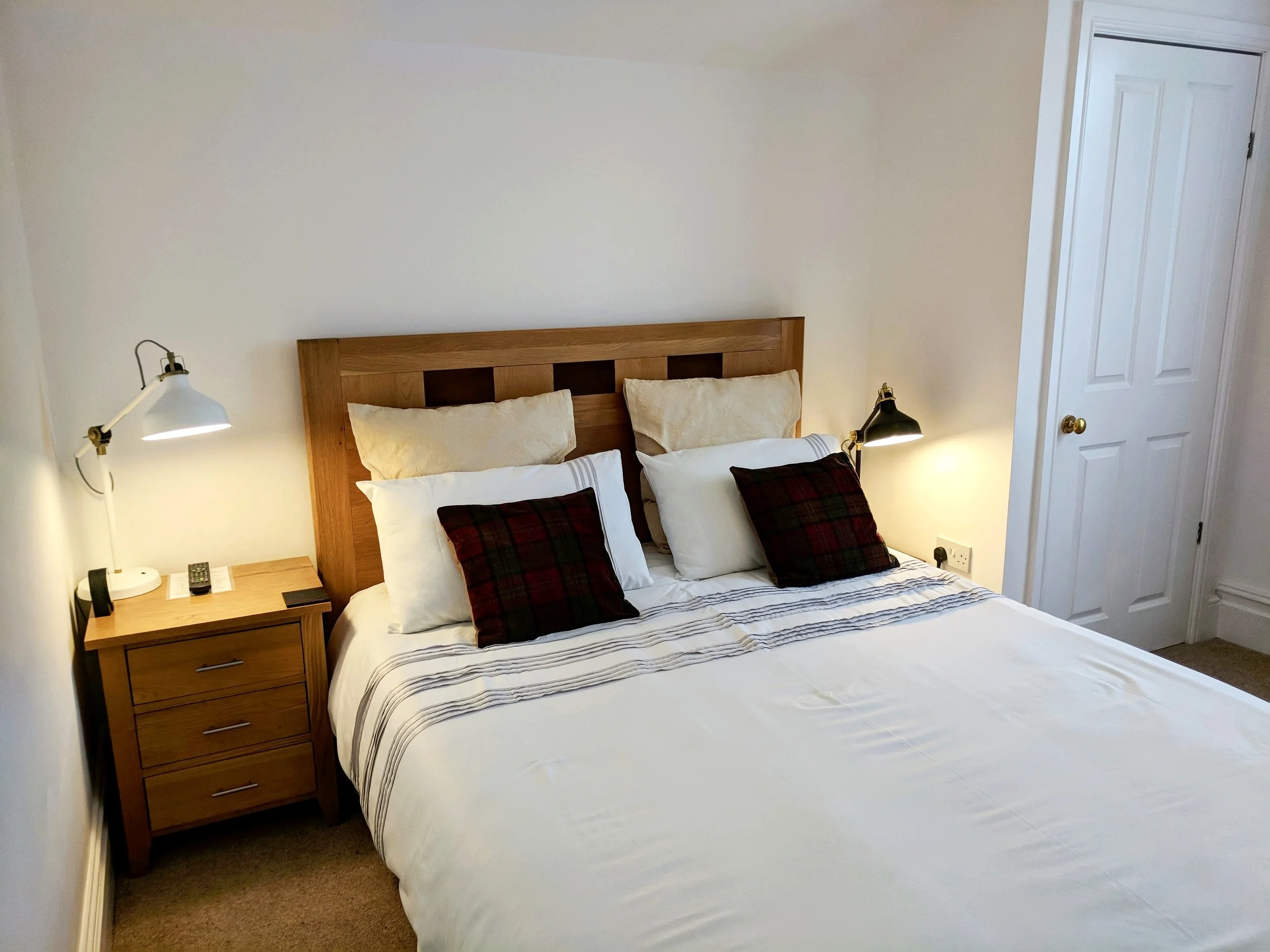 1a Rm 1 Beds.jpg