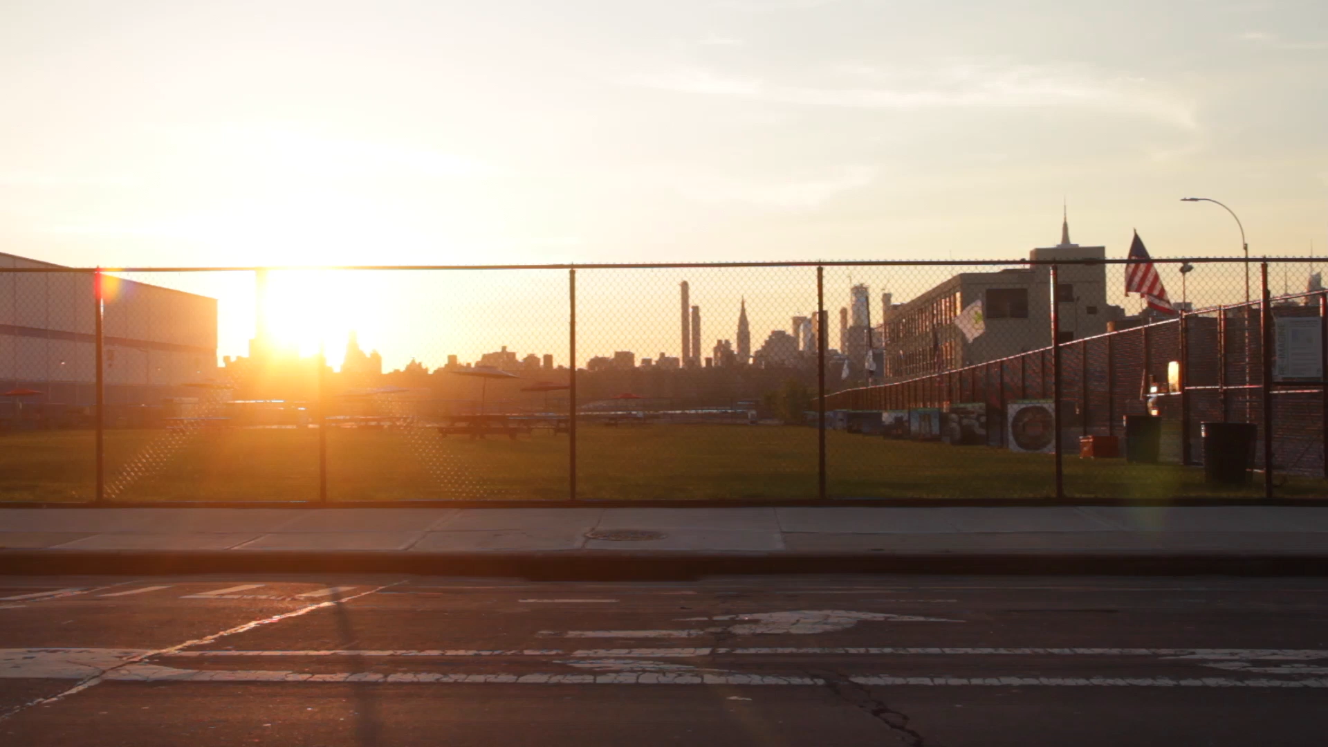 Brooklyn-sunset.mp4.00_00_00_00.Image fixe001.png