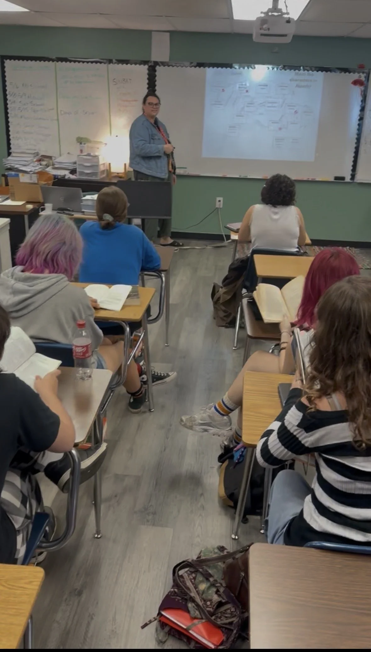 1CLASS.jpg